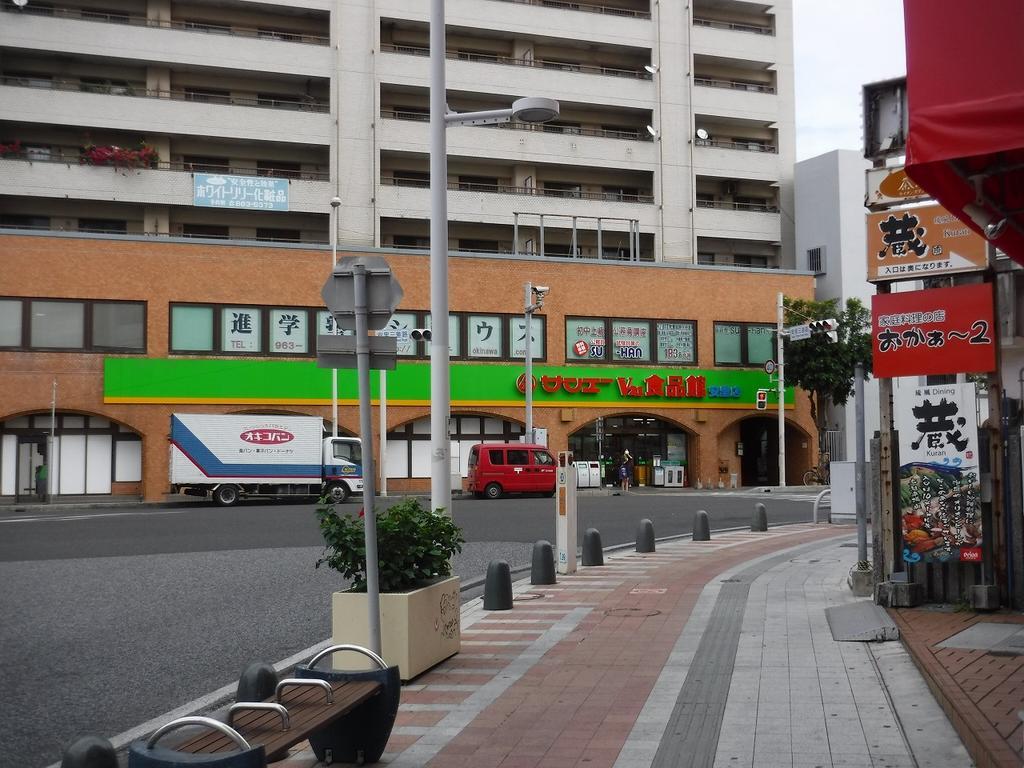 Maxi Alpa Hostel Naha Buitenkant foto