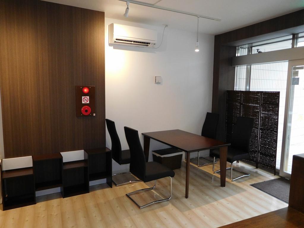 Maxi Alpa Hostel Naha Buitenkant foto